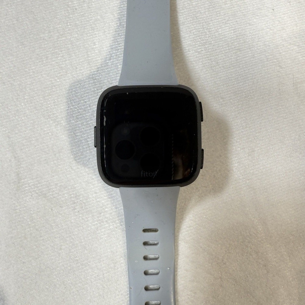 Fitbit Versa Model‎ FB504 - Picture 4 of 6